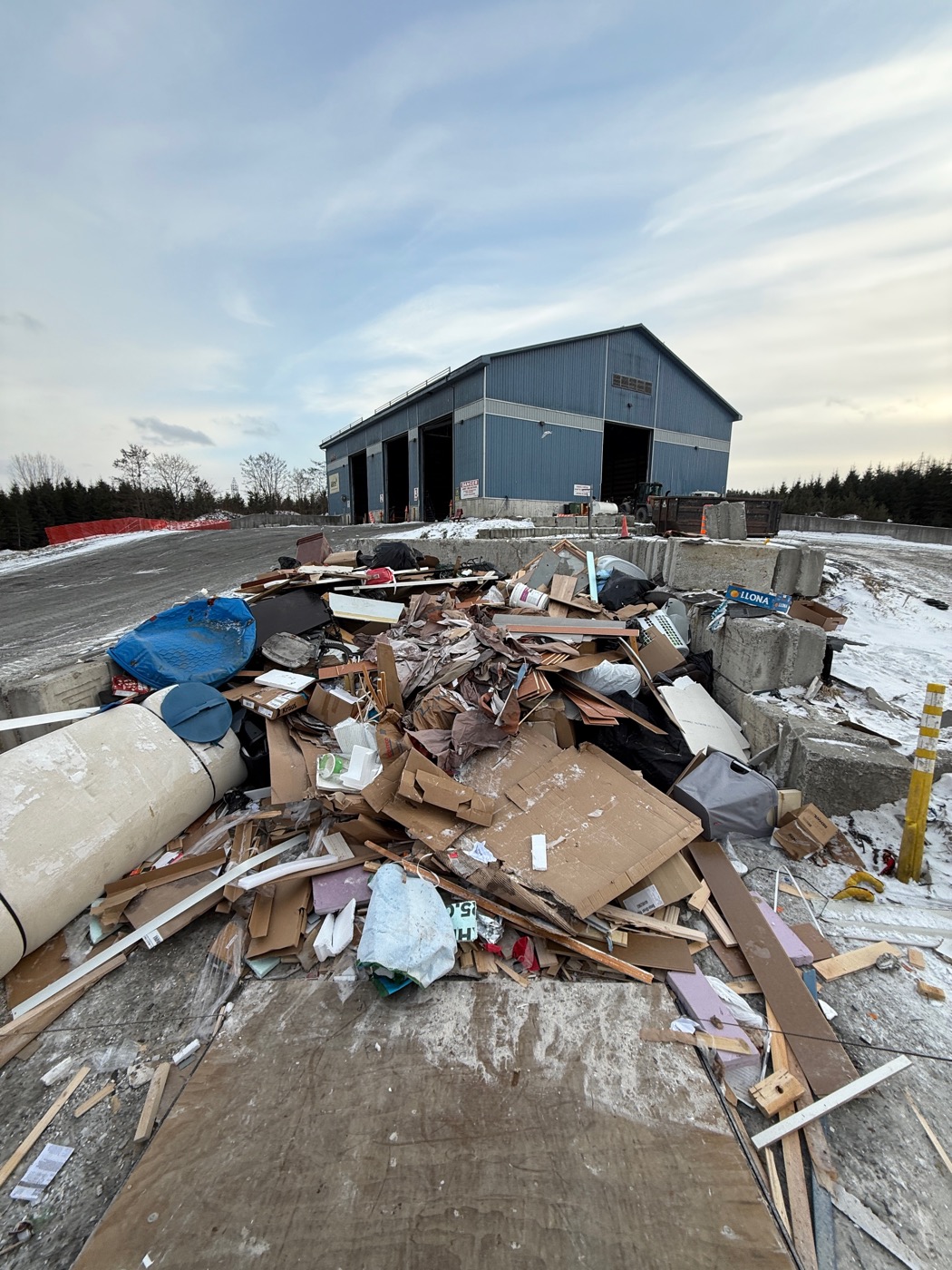 Centre de tri écoresponsable où sont acheminés les rebuts pour le recyclage